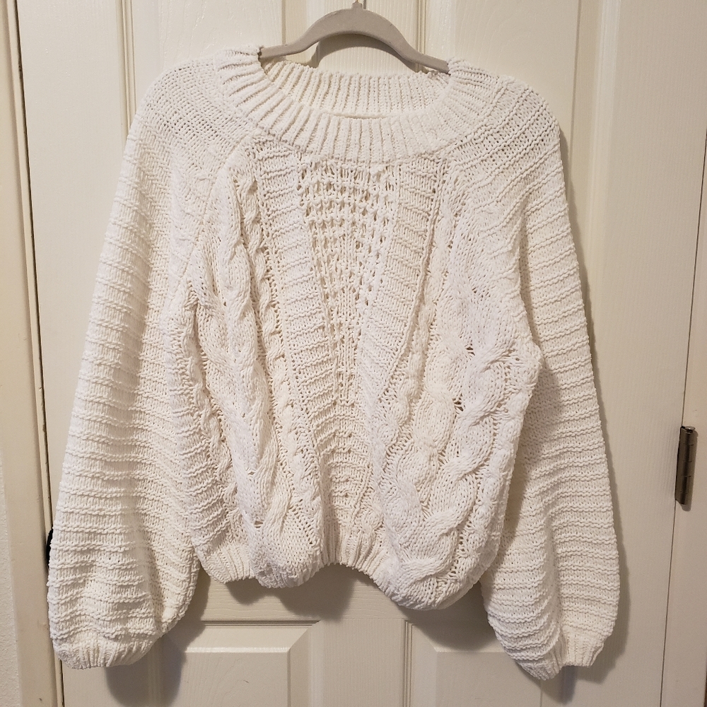 Jun & Ivy knit sweater